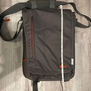 STM Padded Tablet / Laptop Bag - Grey / Orange